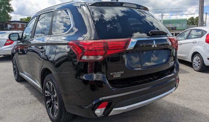 
								MITSUBISHI OUTLANDER PHEV HYBRIDE 2018 complet									