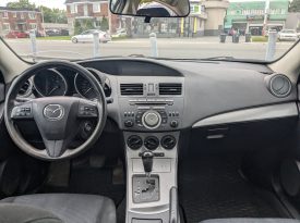 MAZDA 3 2012