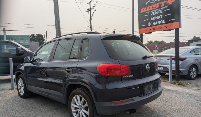 Volkswagen Tiguan 2012 full