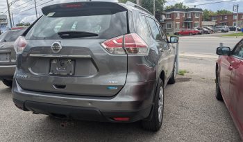 
									Nissan Rogue SL 2015 complet								