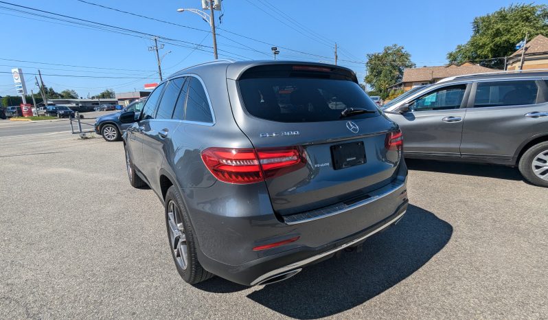 
								Mercedes-Benz GLK300 2019 complet									