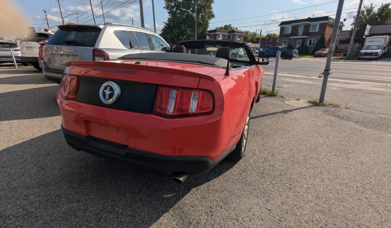 
								Ford Mustang 2010 complet									