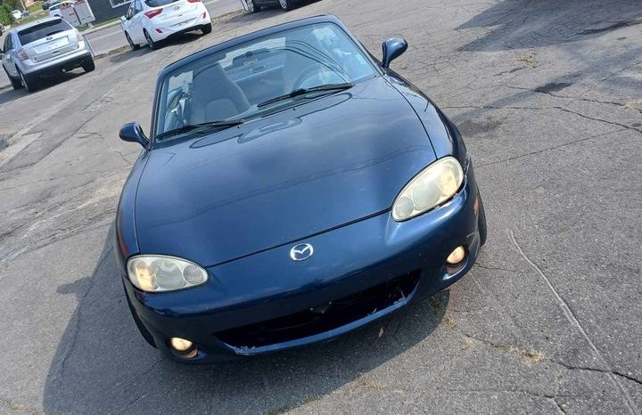 
								MAZDA MX-5 2002 complet									