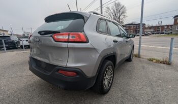 
									JEEP CHEROKEE SPORT 2015 complet								