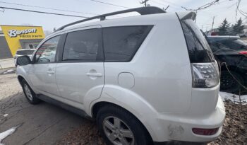 
									Mitsubishi Outlander 2012 complet								