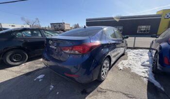 
									Hyundai Elantra 2016 complet								