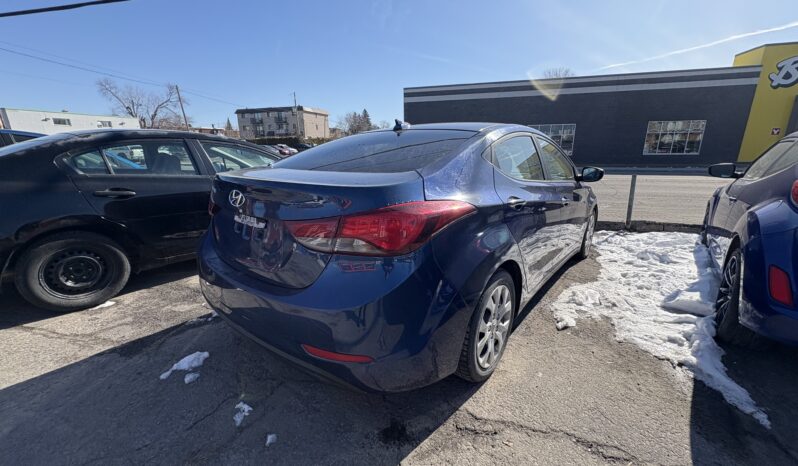 
								Hyundai Elantra 2016 complet									