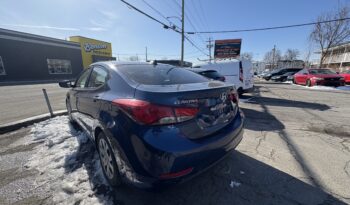 
									Hyundai Elantra 2016 complet								