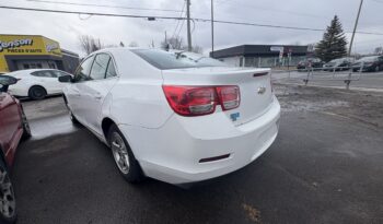 
									CHEVROLET MALIBU 2015 complet								