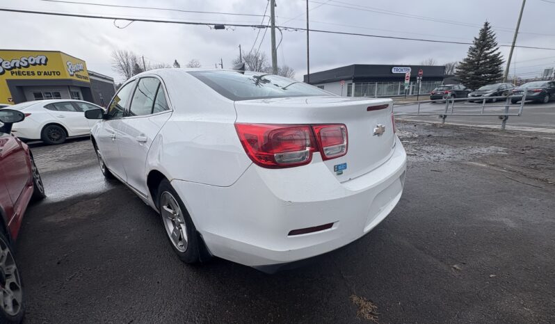 
								CHEVROLET MALIBU 2015 complet									