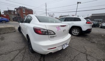 
									MAZDA 3 2012 complet								