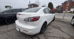 MAZDA 3 2012
