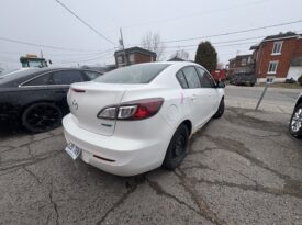 MAZDA 3 2012