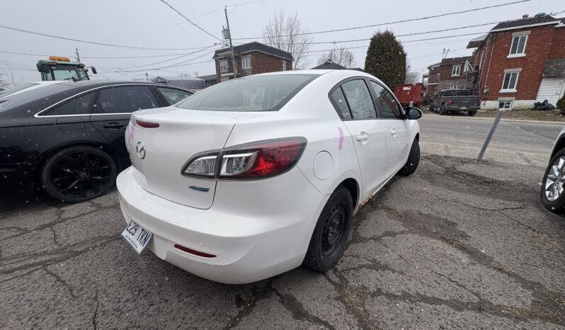 
								MAZDA 3 2012 complet									