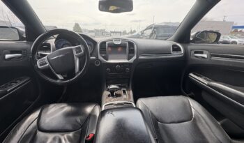 
									Chrysler 300 2014 complet								