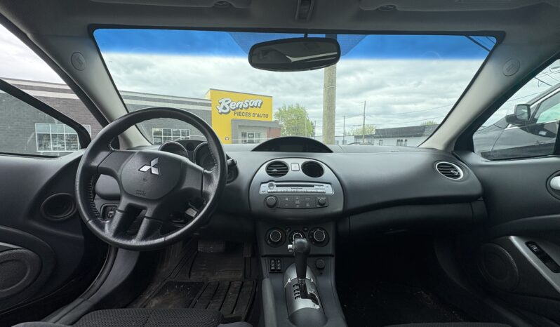 
								Mitsubishi Eclipse 2007 complet									